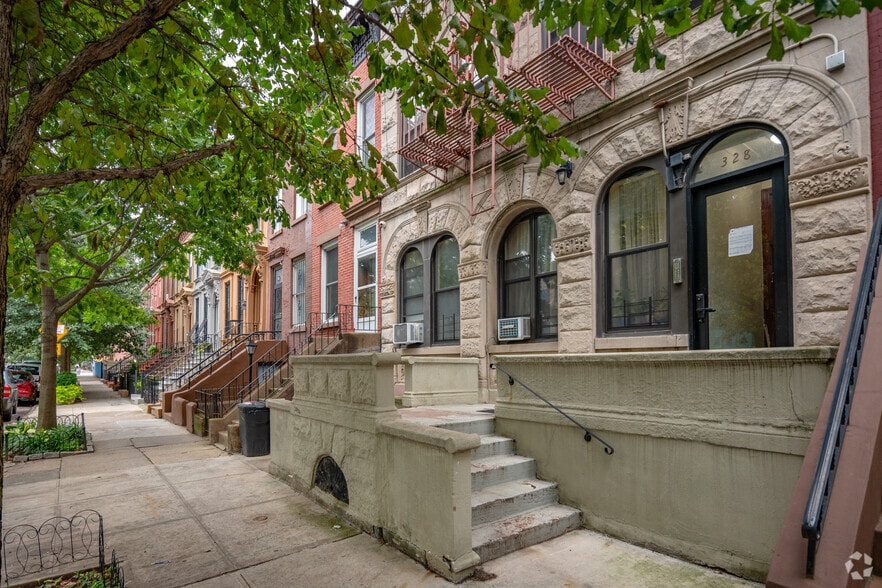 More Photos Of 328 Madison St, Brooklyn Apartments For Sale