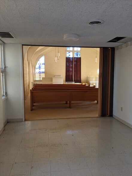 More Photos Of 955 Meadowbrook Rd, Asheboro Religious Facility For Lease