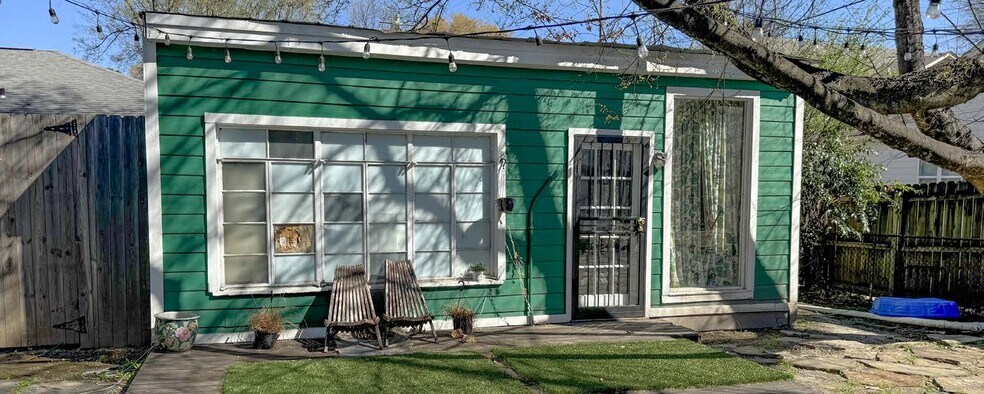 More Photos Of , Memphis Specialty For Sale