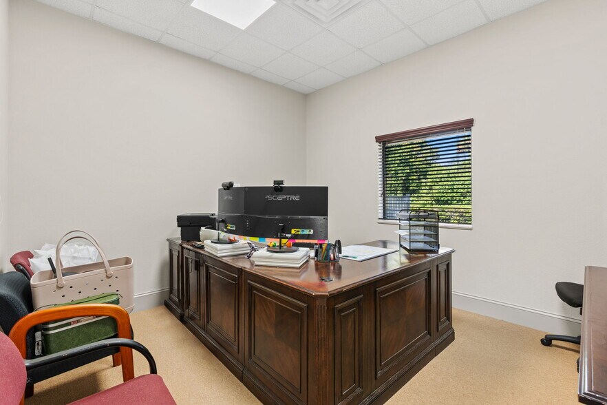 More Photos Of 585 Commonwealth Blvd, Port Orange Manufacturing For Sale