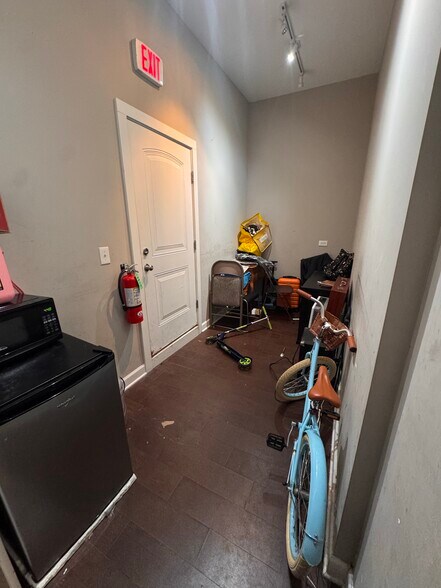 More Photos Of 1020 W Leland Ave, Chicago Apartments For Lease