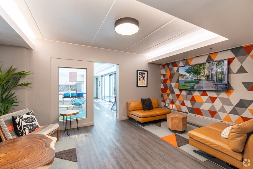 More Photos Of 502 Keawe St, Honolulu Apartments For Lease