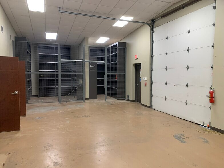 More Photos Of 8377 Picardy Ave, Baton Rouge Medical For Sale