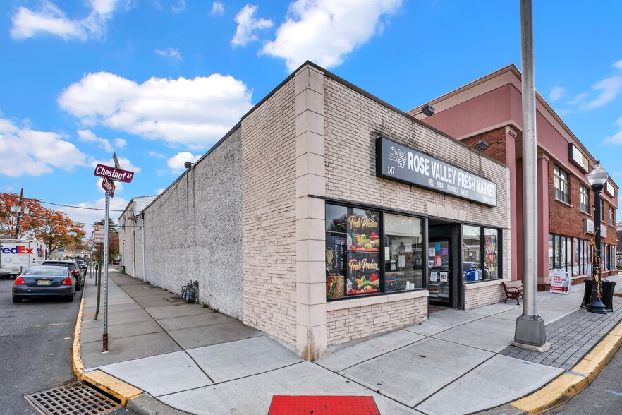More Photos Of 147 Chestnut St, Roselle Park Storefront Retail Residential For Sale