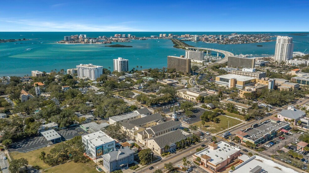 More Photos Of 411 Turner St, Clearwater Religious Facility For Lease