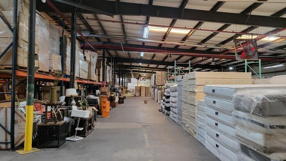 More Photos Of 10407 Rocket Blvd, Orlando Manufacturing For Lease