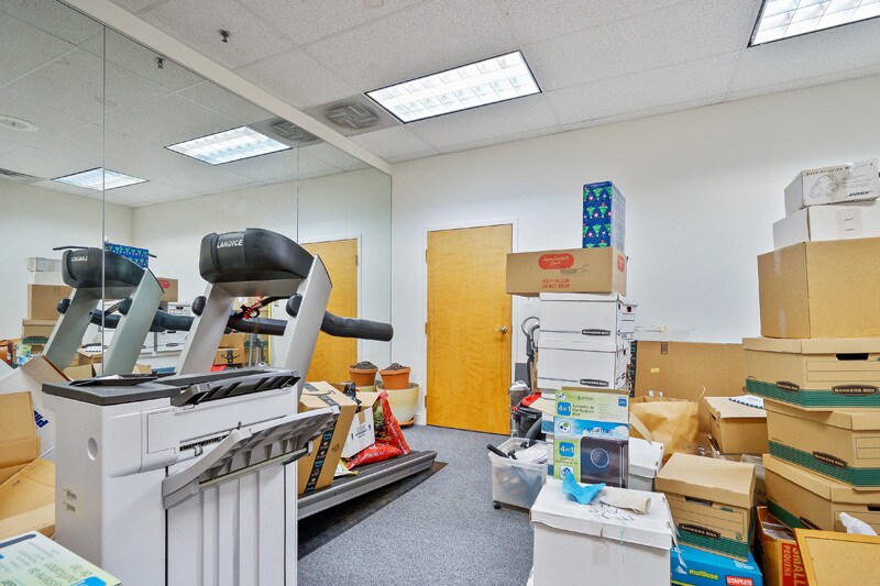 More Photos Of 4437 Brookfield Corporate Dr, Chantilly Medical For Sale