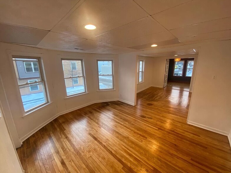More Photos Of 73 Southgate St, Worcester General Retail For Sale