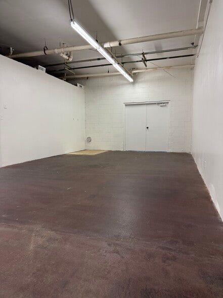 More Photos Of 4825 Trousdale Dr, Nashville Storefront For Lease