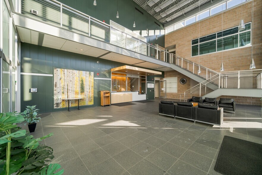 More Photos Of 380 Airport Rd, Ignacio Office Residential For Sale