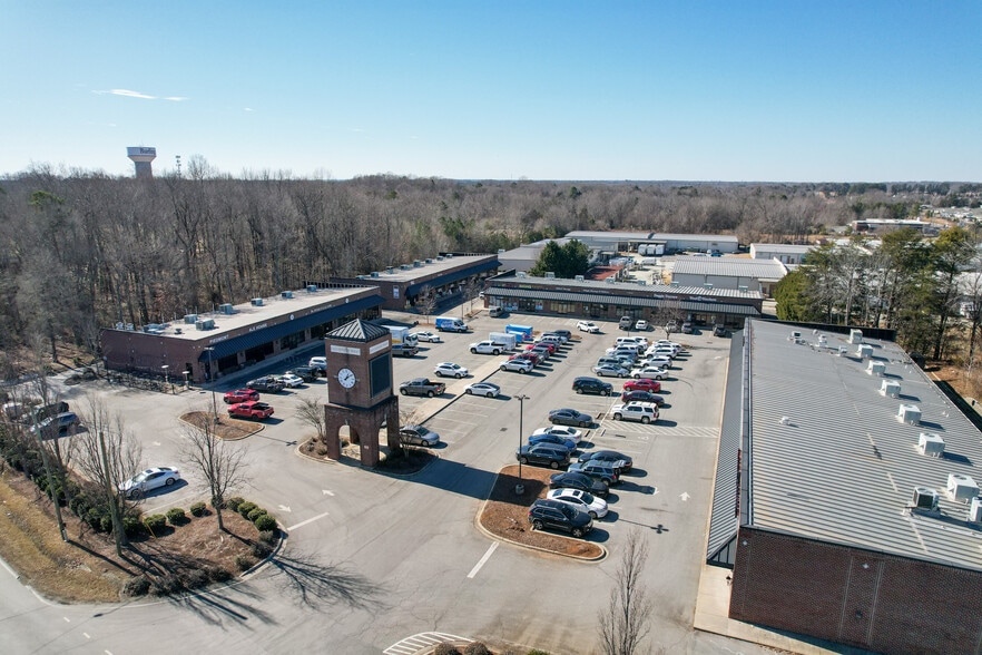 More Photos Of 1143-1149 Saint Marks Church Rd, Burlington Unknown For Lease