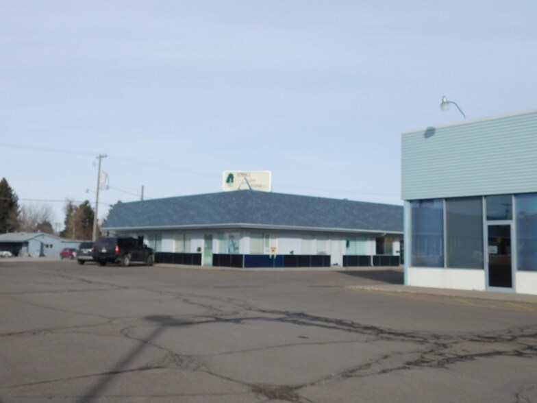 More Photos Of 2200 Overland Ave, Burley Unknown For Lease