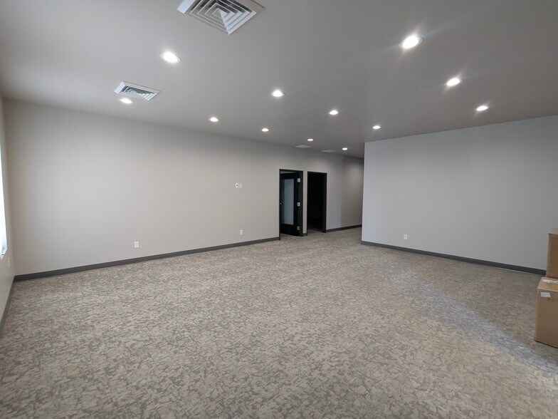 More Photos Of 5552 N Eagle Rd, Boise Office For Lease