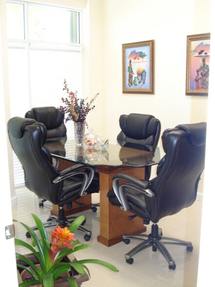 More Photos Of 18710 SW 107th Ave, Miami General Retail For Lease