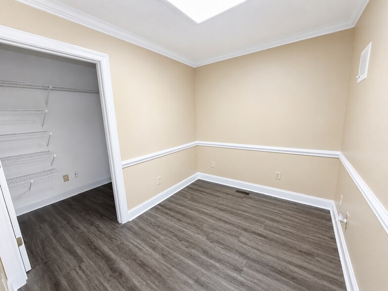 More Photos Of 581 Executive Pl, Fayetteville Office For Sale