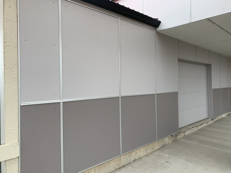 More Photos Of 535 Cariboo Hwy, 100 Mile House Storefront For Sale