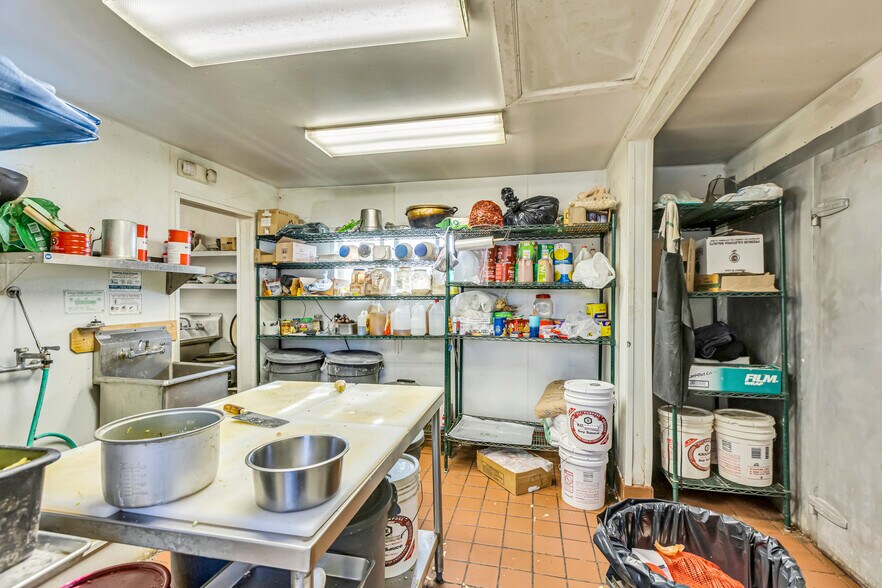 More Photos Of 9010 Grant Line Rd, Elk Grove Bar For Sale