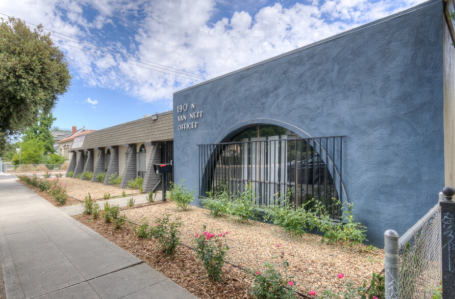 More Photos Of 190 N Van Ness Ave, Fresno Medical For Sale