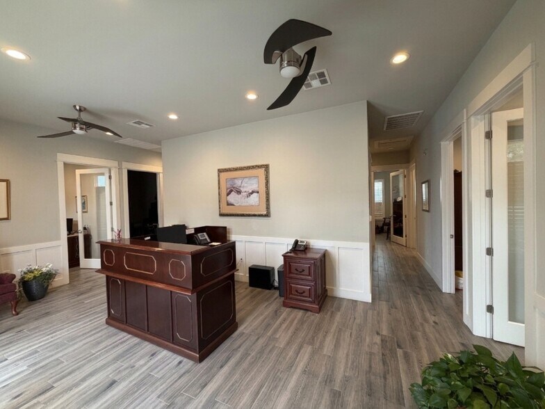 More Photos Of 3309 Forest Creek Dr, Round Rock Office For Sale