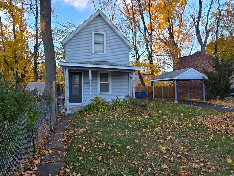 More Photos Of 39 St James St, Kingston Storefront Retail Office For Sale