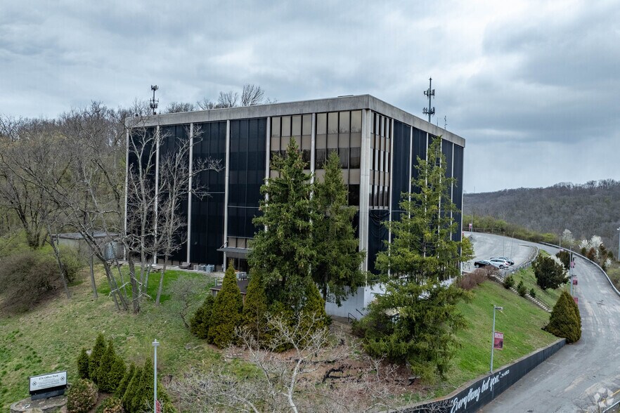 More Photos Of 2300 Montana Ave, Cincinnati Office For Sale