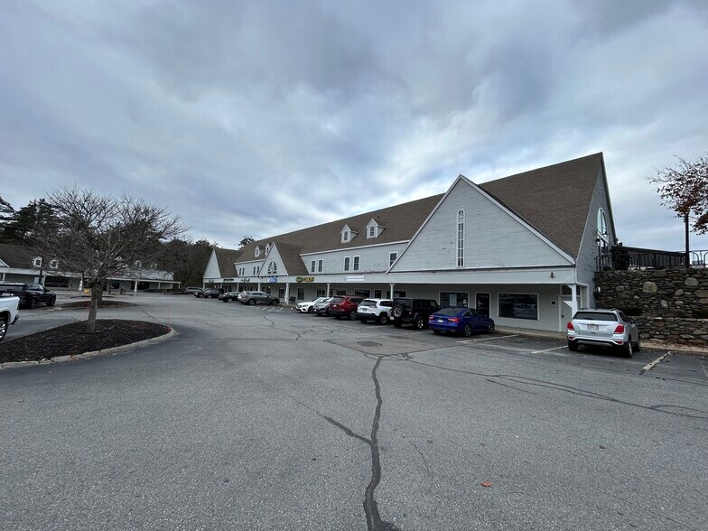 More Photos Of 18 Main St, Townsend Unknown For Lease