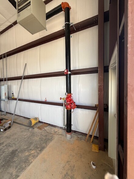 More Photos Of 3000 Wyndham Industrial Dr, Opelika Manufacturing For Sale