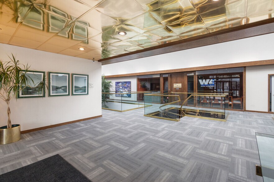 More Photos Of 4341 S Westnedge Ave, Kalamazoo Office For Lease