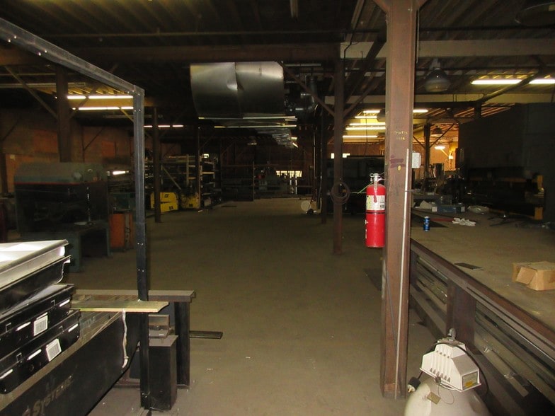 More Photos Of 96 Commercial St, Lewiston Manufacturing For Sale