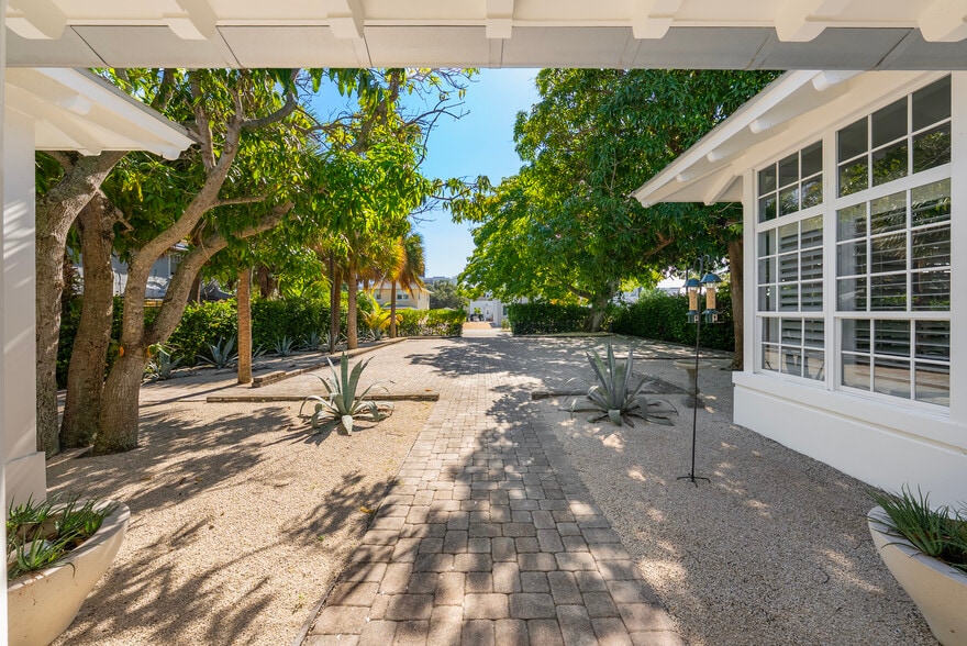 More Photos Of 315 9th St, West Palm Beach Office Residential For Sale