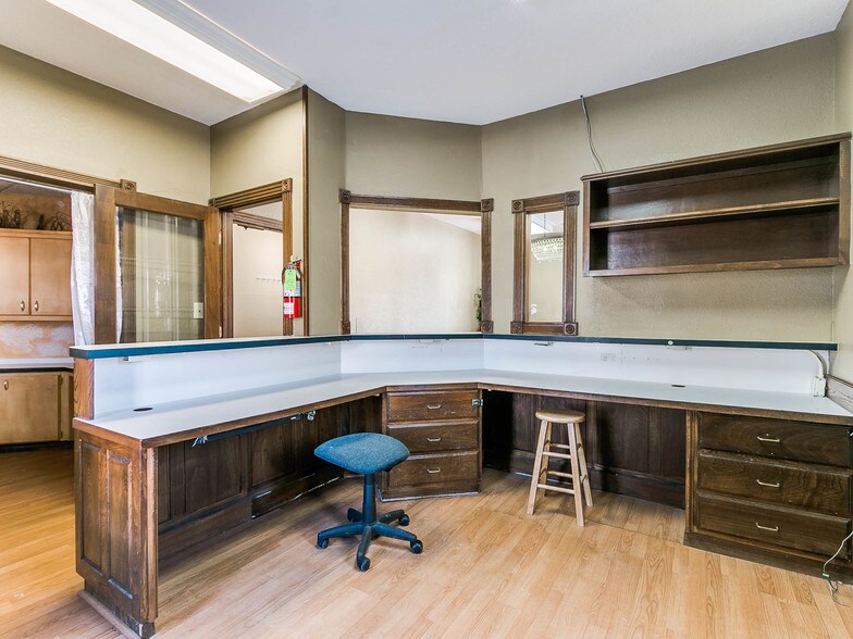 More Photos Of 2820-2828 Linda Ln, Oklahoma City Medical For Sale