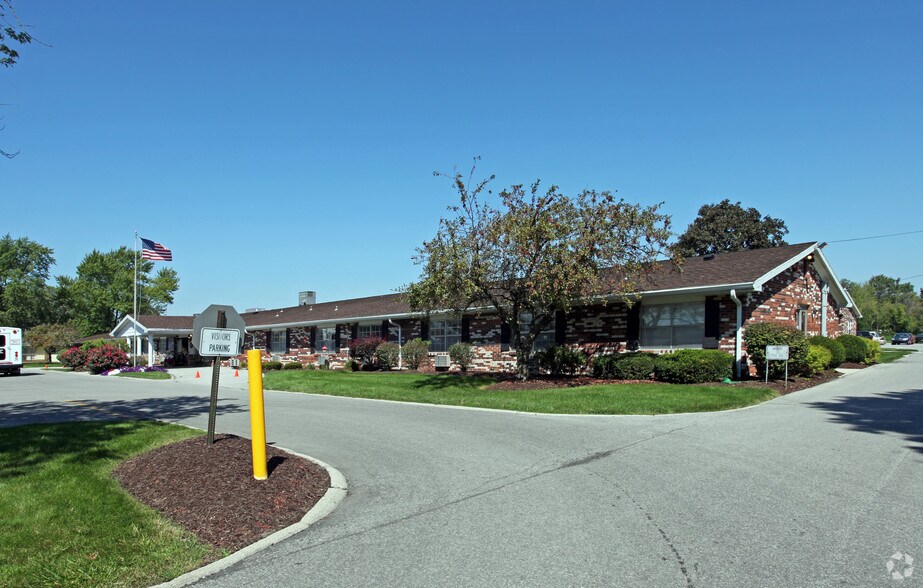 More Photos Of 1529 W Lancaster St, Bluffton Rehabilitation Center For Sale