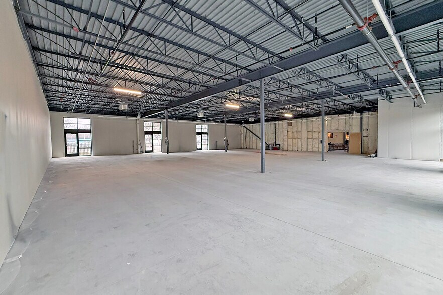 More Photos Of 1324 7th St W, Saint Paul Freestanding For Lease