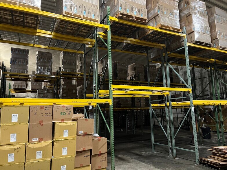 More Photos Of 2601-2609 28th St SW, Wyoming Manufacturing For Sale