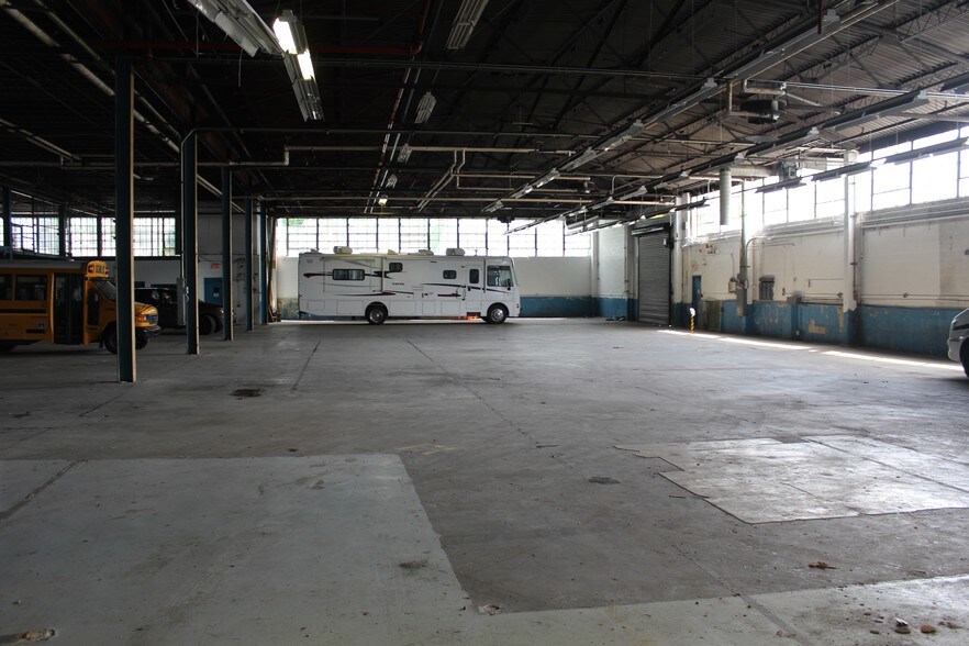 More Photos Of 700 Nepperhan Ave, Yonkers Warehouse For Sale