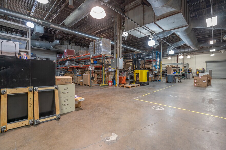 More Photos Of 1901-1923 Windsor Pl, Fort Worth Warehouse For Lease