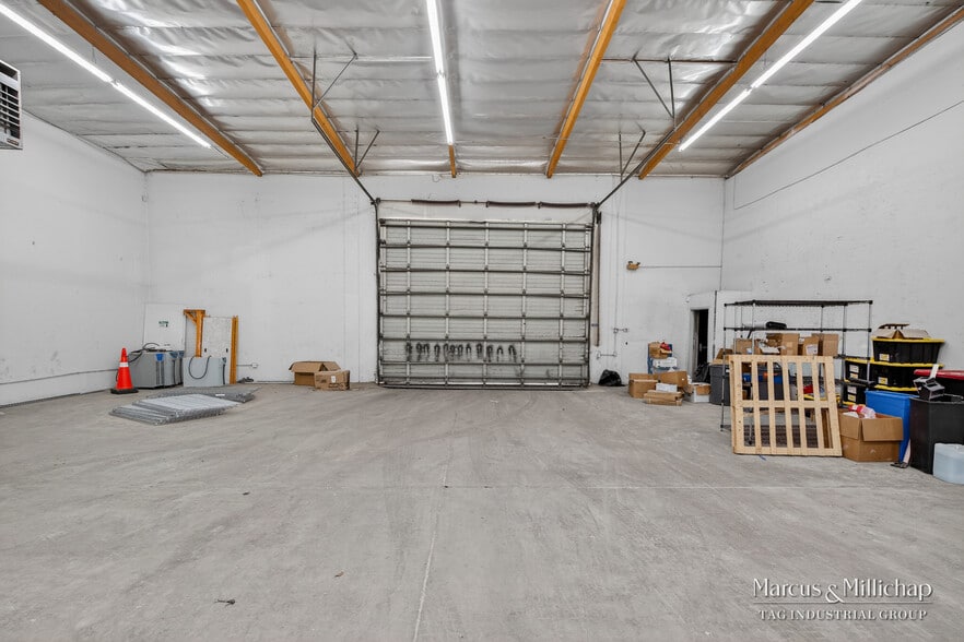 More Photos Of 6700 Valjean Ave, Van Nuys Warehouse For Sale