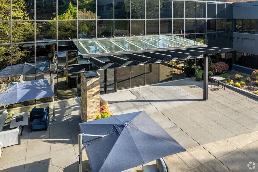 More Photos Of 3015 112th Ave NE, Bellevue Office For Lease