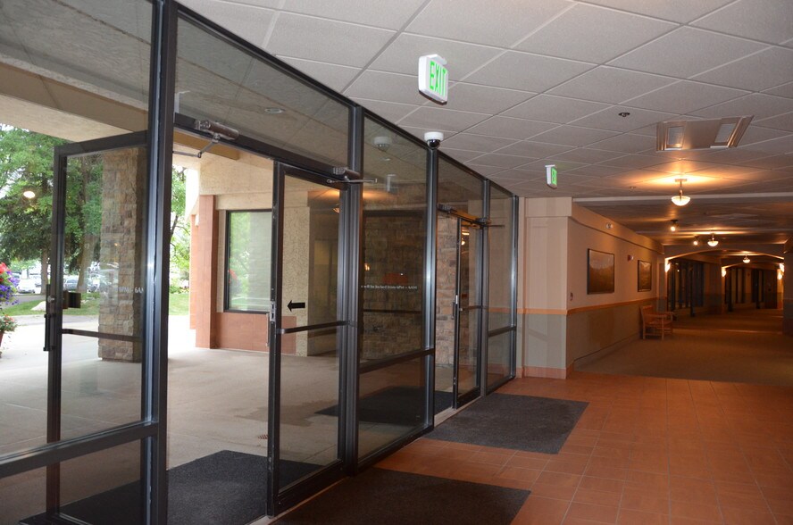 More Photos Of 137 Benchmark Rd, Avon Apartments For Sale