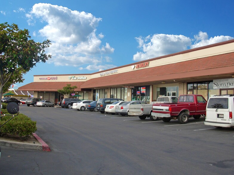More Photos Of 8915-8985 Mira Mesa Blvd, San Diego Unknown For Lease