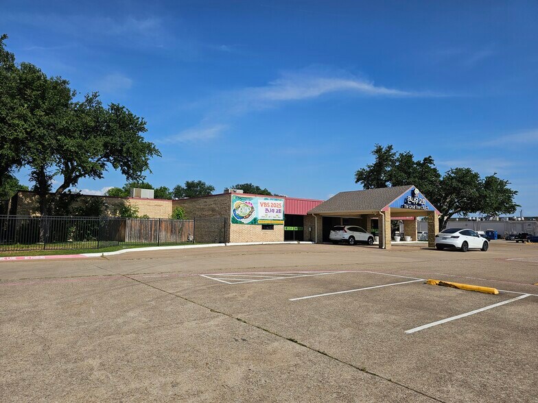 More Photos Of 3114 Old Denton Rd, Carrollton Specialty For Sale