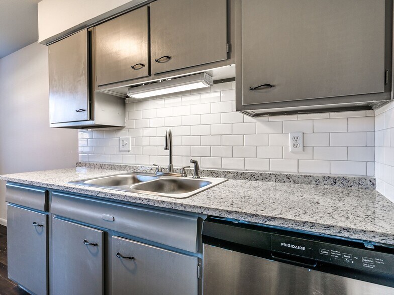 More Photos Of 1108-1114 N Duck St, Stillwater Apartments For Sale