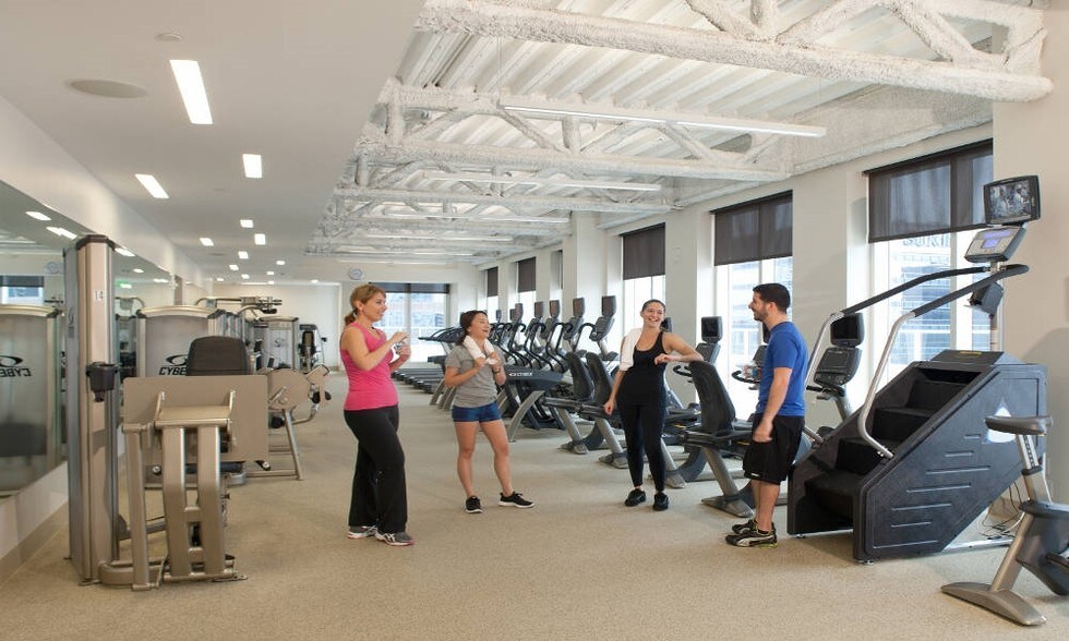 More Photos Of 600 Brickell Ave, Miami Office For Sale