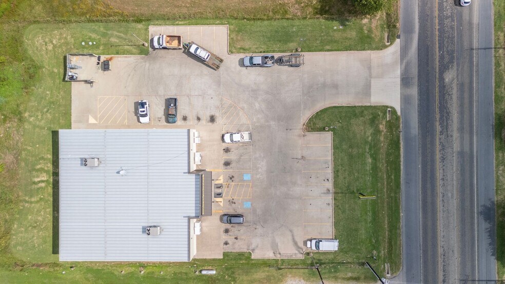 More Photos Of 9750 Texas 154/19 Hwy N, Sulphur Springs Freestanding For Sale