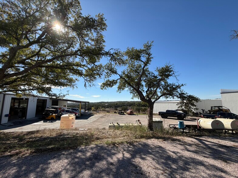 More Photos Of 9313 Circle Dr, Austin Industrial For Sale