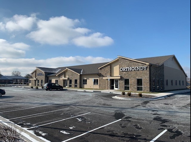 More Photos Of 1579 Olive Branch Parke Ln, Greenwood Medical For Lease