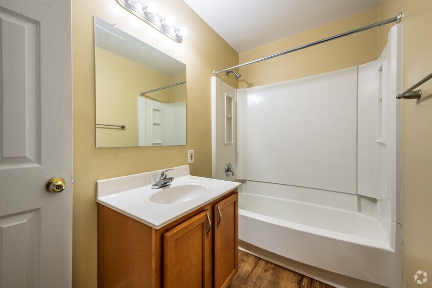 More Photos Of 2050 E 125 St, Cleveland Apartments For Sale