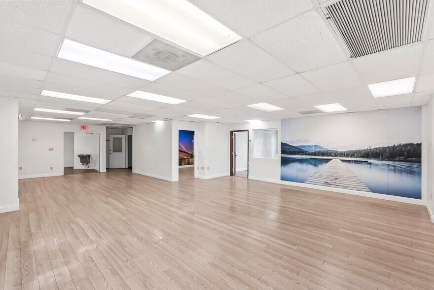 More Photos Of 3201 Griffin Rd, Fort Lauderdale Loft Creative Space For Lease