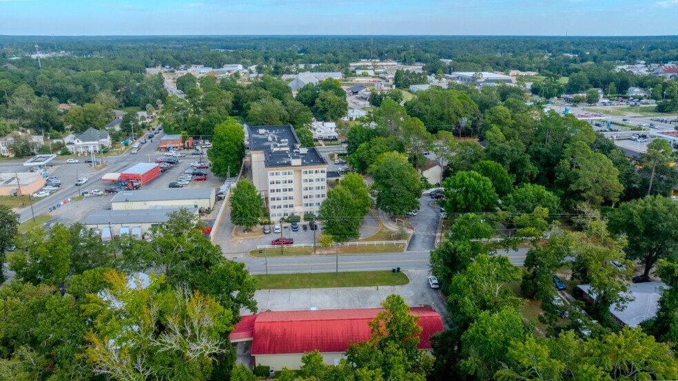 More Photos Of 244 N College St, Statesboro Flex For Sale