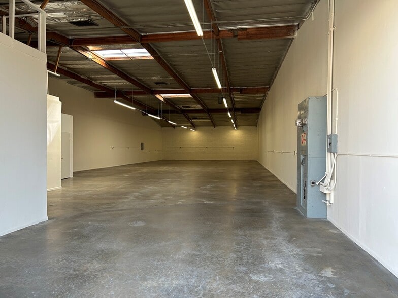 More Photos Of 14315 S Normandie Ave, Gardena Service For Lease
